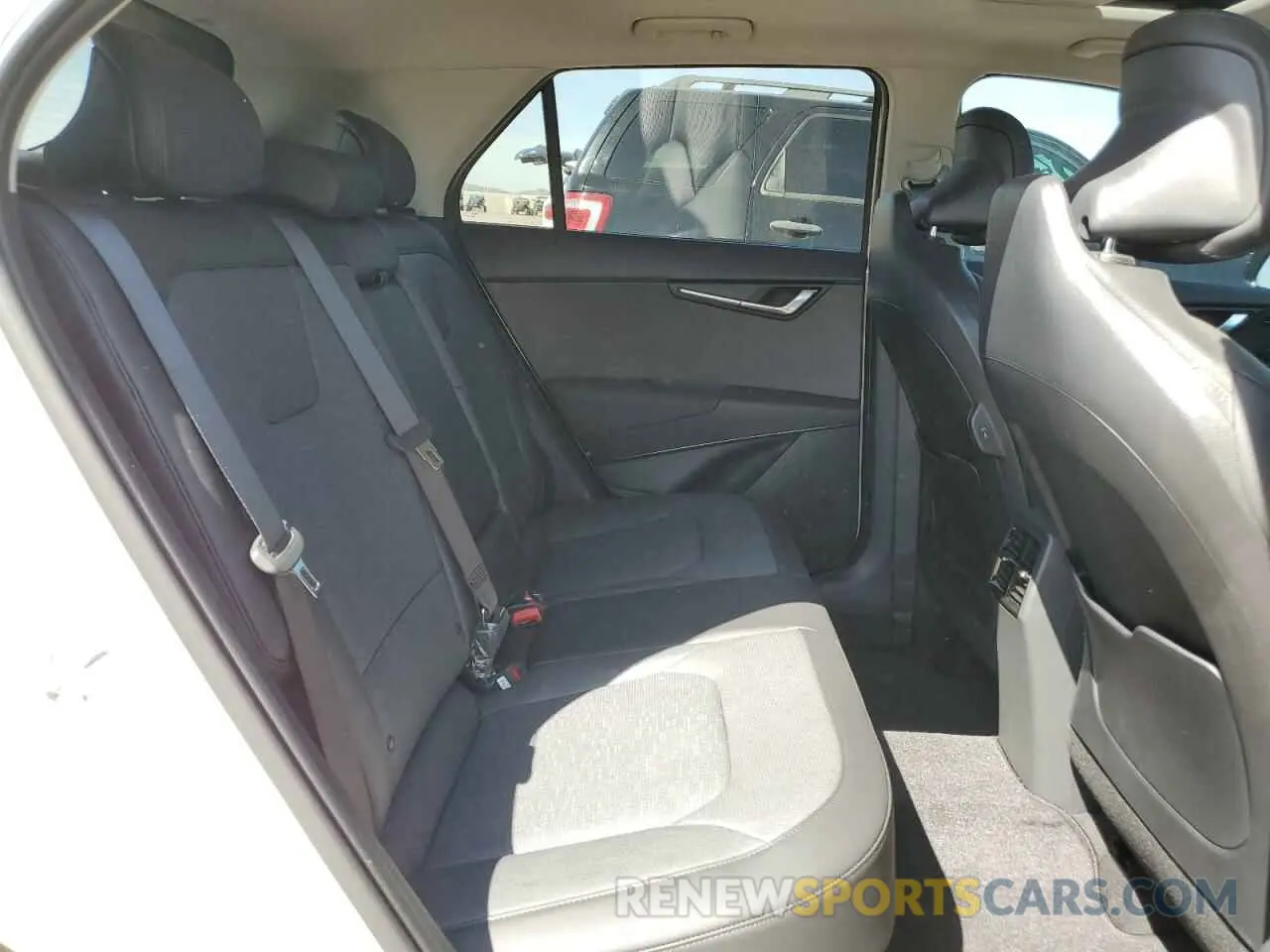 11 Photograph of a damaged car KNDCT3LE7S5251214 KIA NIRO SX 2025