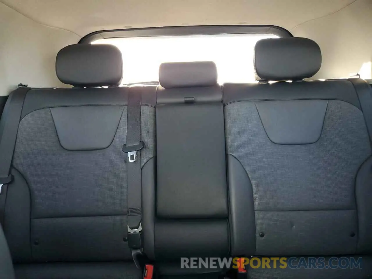 10 Photograph of a damaged car KNDCT3L17P5039014 KIA NIRO WAVE 2023