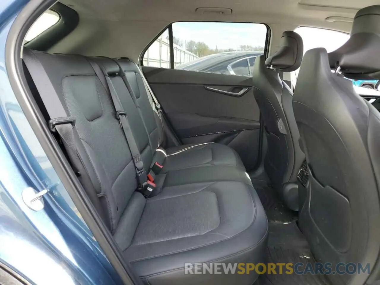 11 Photograph of a damaged car KNDCT3L1XR5087061 KIA NIRO WAVE 2024