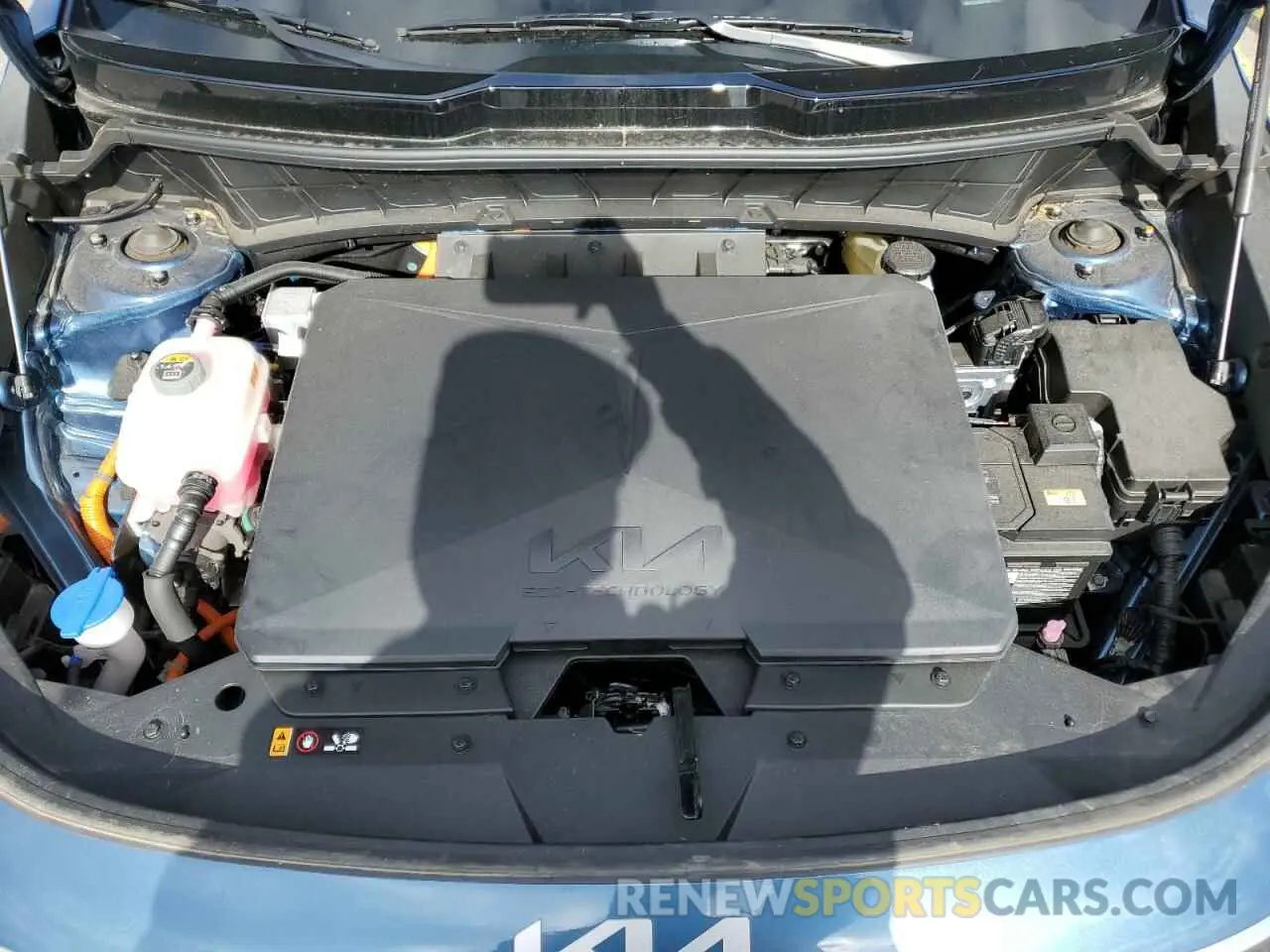 12 Photograph of a damaged car KNDCT3L1XR5087061 KIA NIRO WAVE 2024