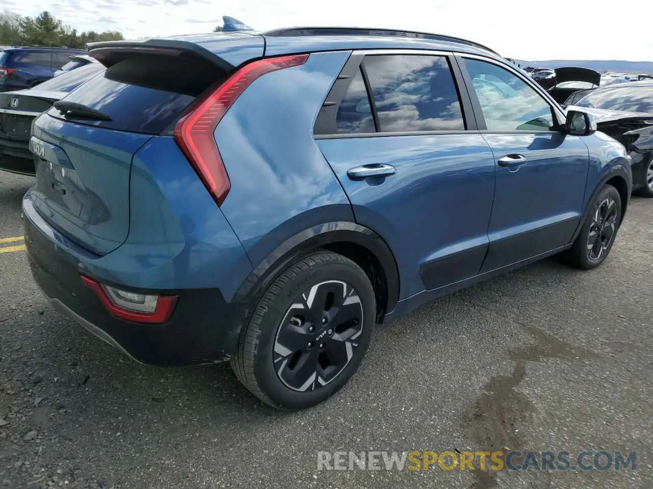 3 Photograph of a damaged car KNDCT3L1XR5087061 KIA NIRO WAVE 2024