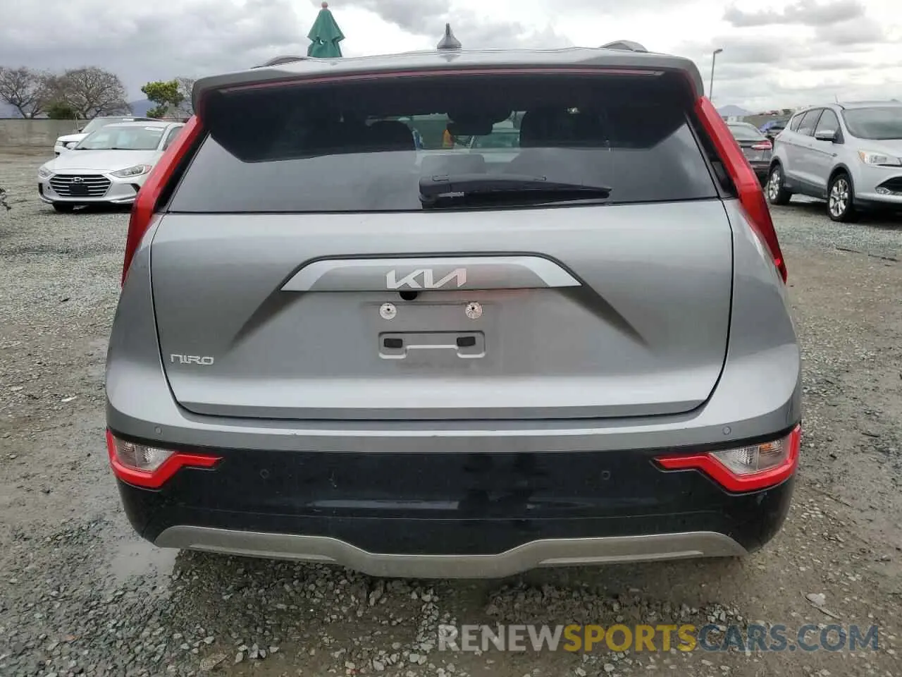 6 Photograph of a damaged car KNDCR3L11P5028833 KIA NIRO WIND 2023