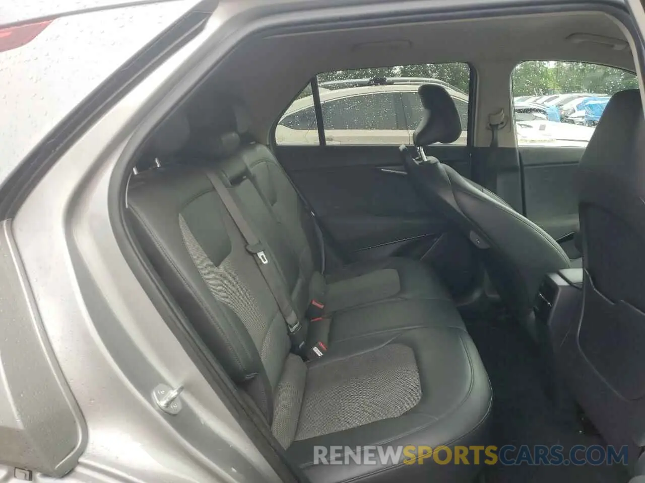 11 Photograph of a damaged car KNDCR3L11P5075179 KIA NIRO WIND 2023