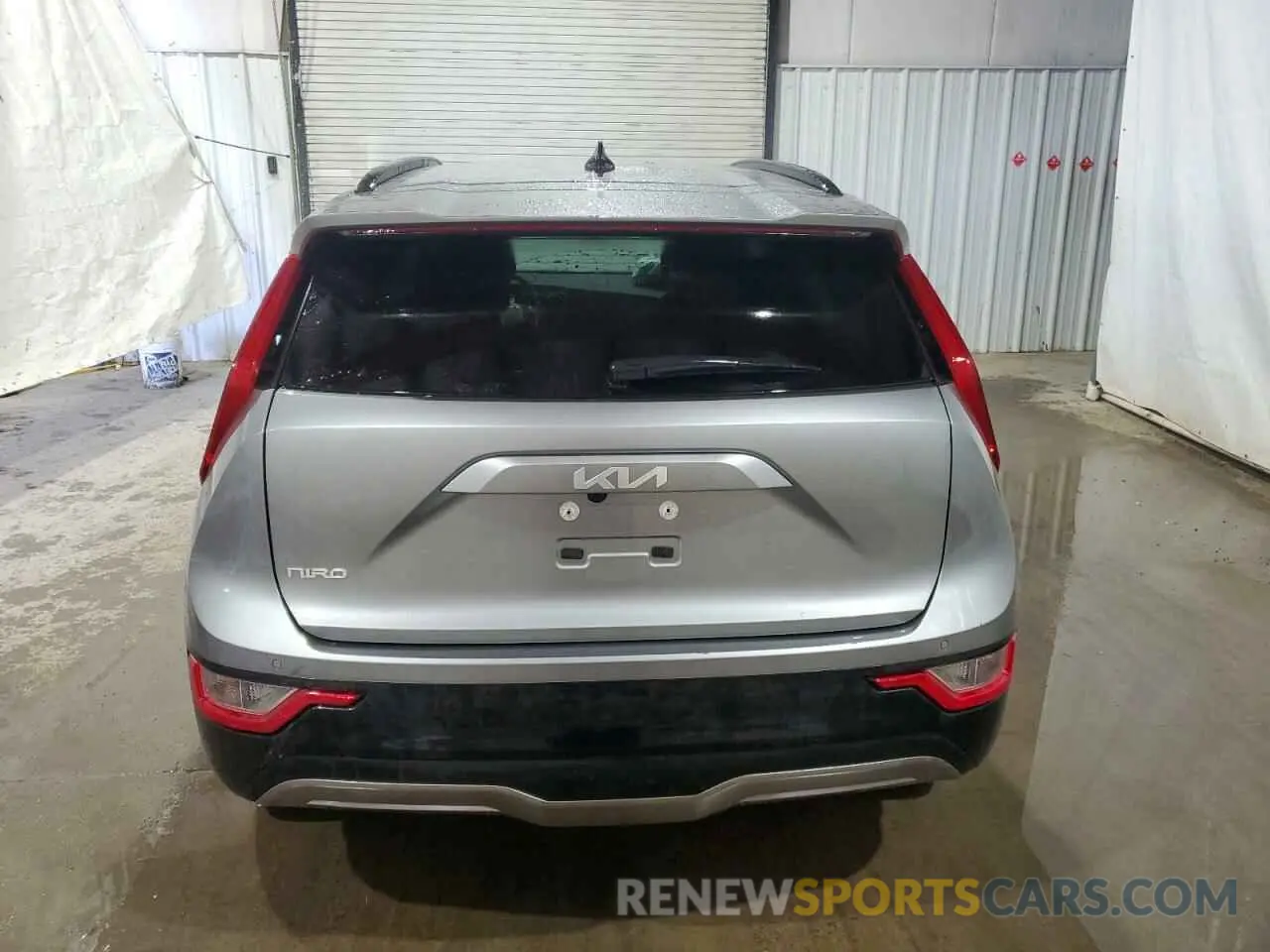 6 Photograph of a damaged car KNDCR3L11P5075487 KIA NIRO WIND 2023