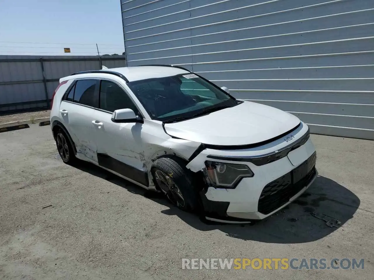4 Photograph of a damaged car KNDCR3L12P5022863 KIA NIRO WIND 2023