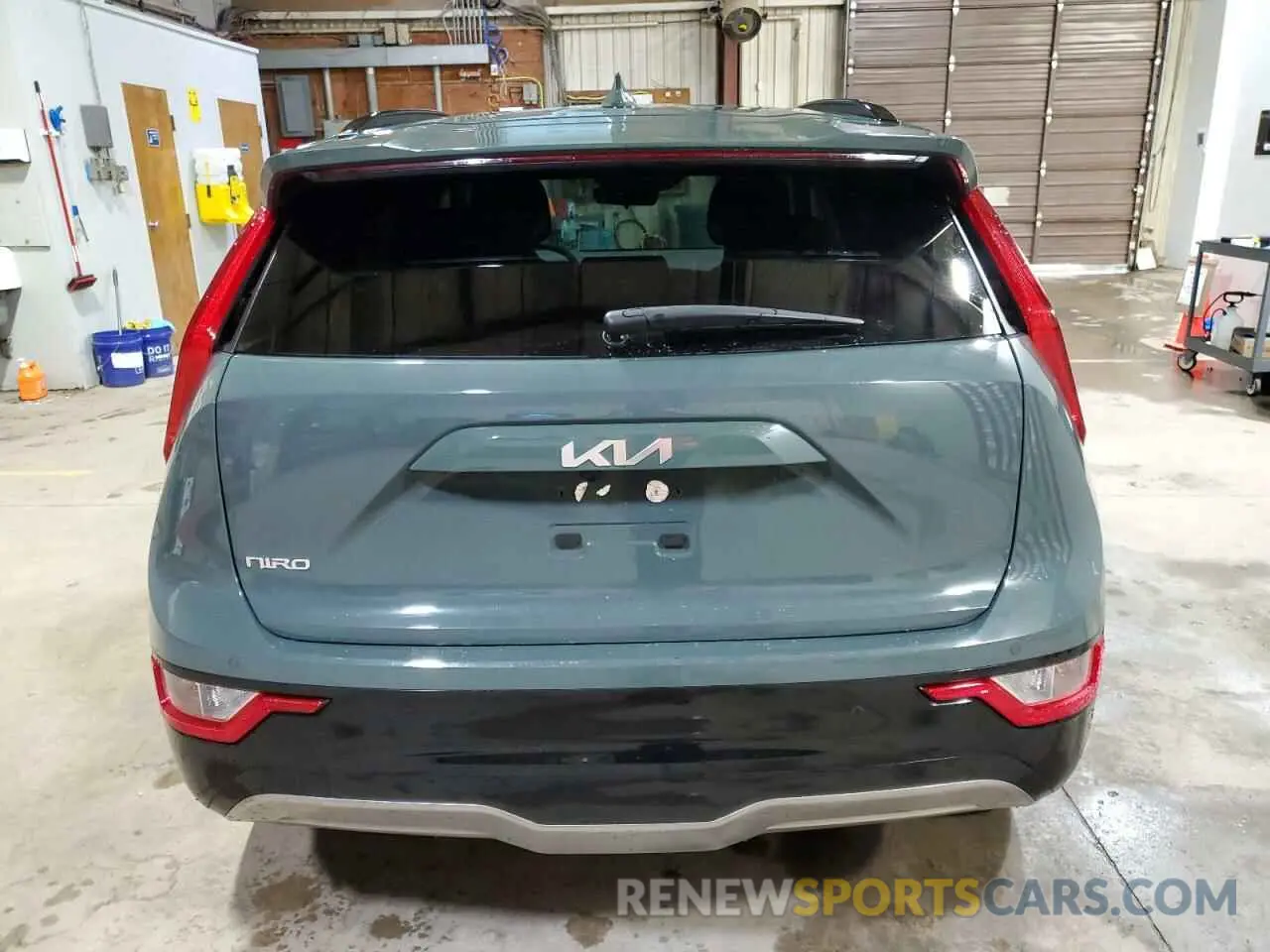 6 Photograph of a damaged car KNDCR3L12P5045902 KIA NIRO WIND 2023