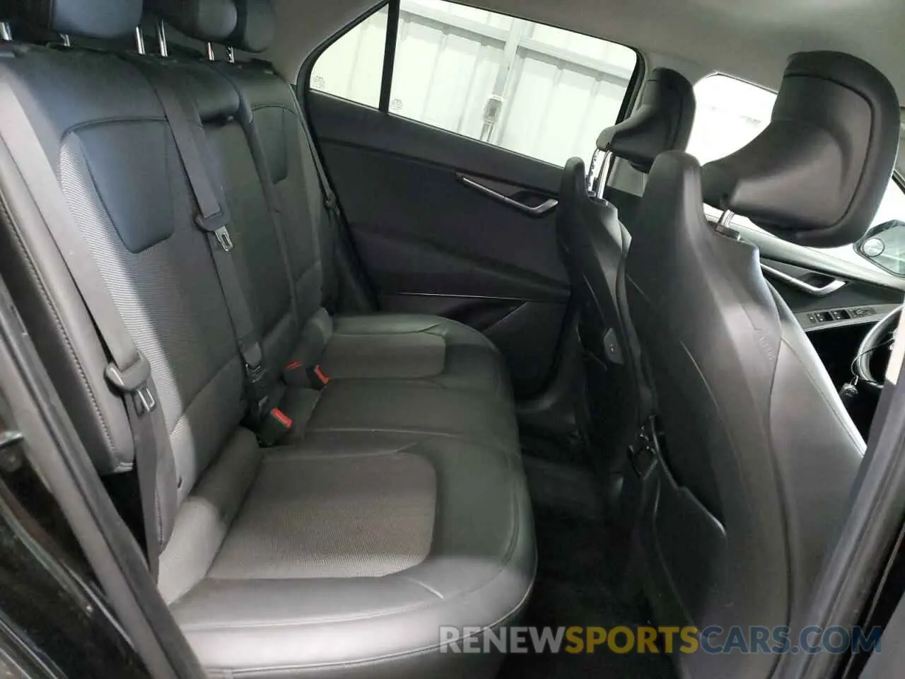 11 Photograph of a damaged car KNDCR3L13P5045987 KIA NIRO WIND 2023
