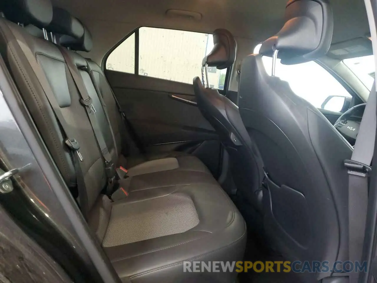 11 Photograph of a damaged car KNDCR3L13P5046332 KIA NIRO WIND 2023