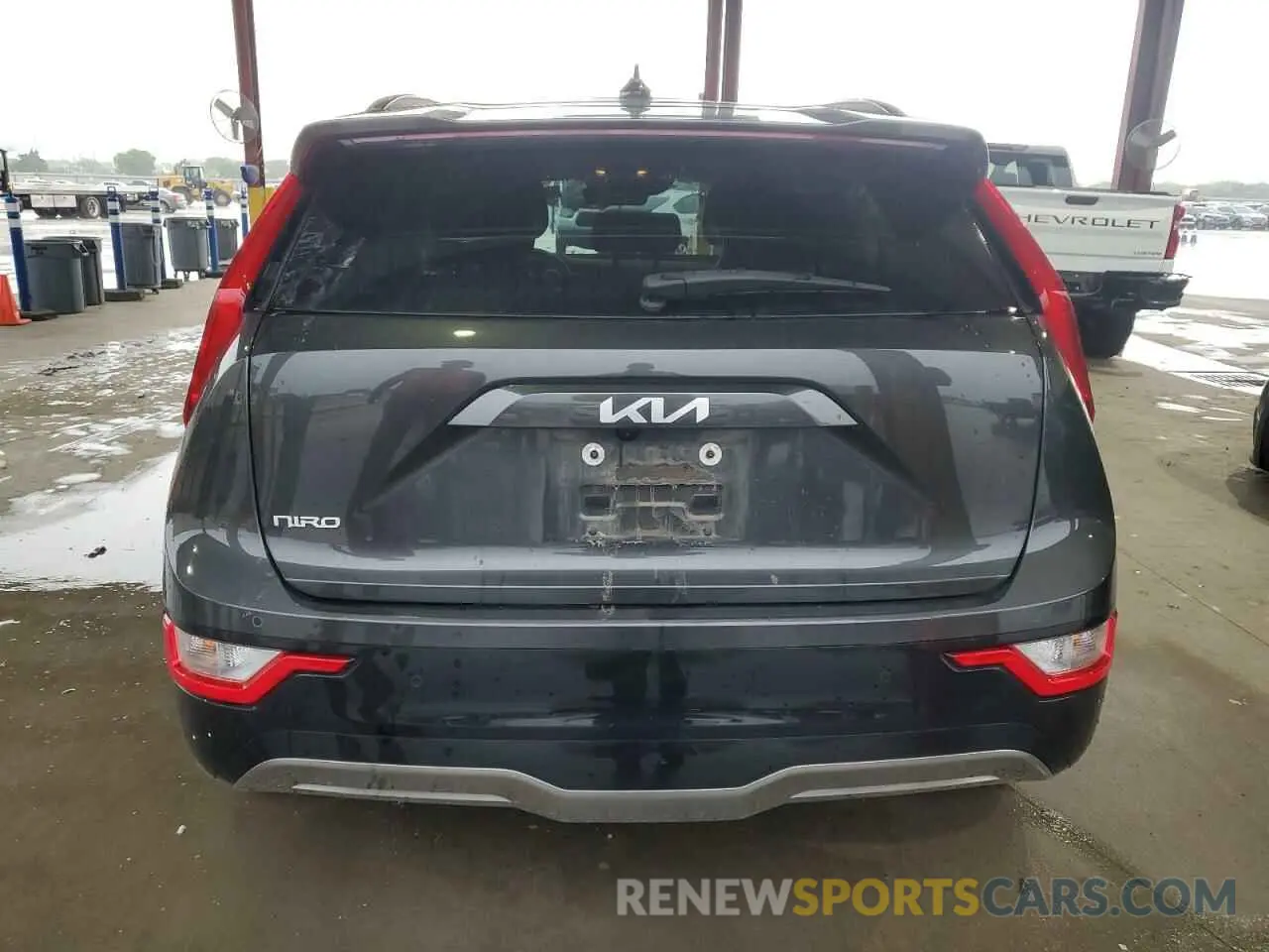 6 Photograph of a damaged car KNDCR3L13P5046332 KIA NIRO WIND 2023