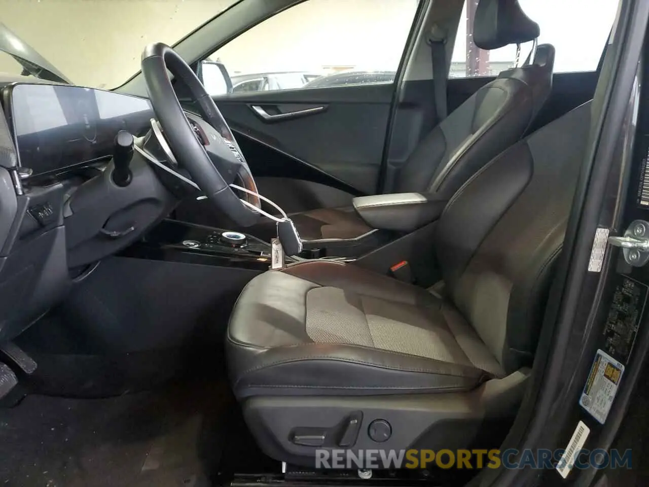 7 Photograph of a damaged car KNDCR3L13P5046332 KIA NIRO WIND 2023