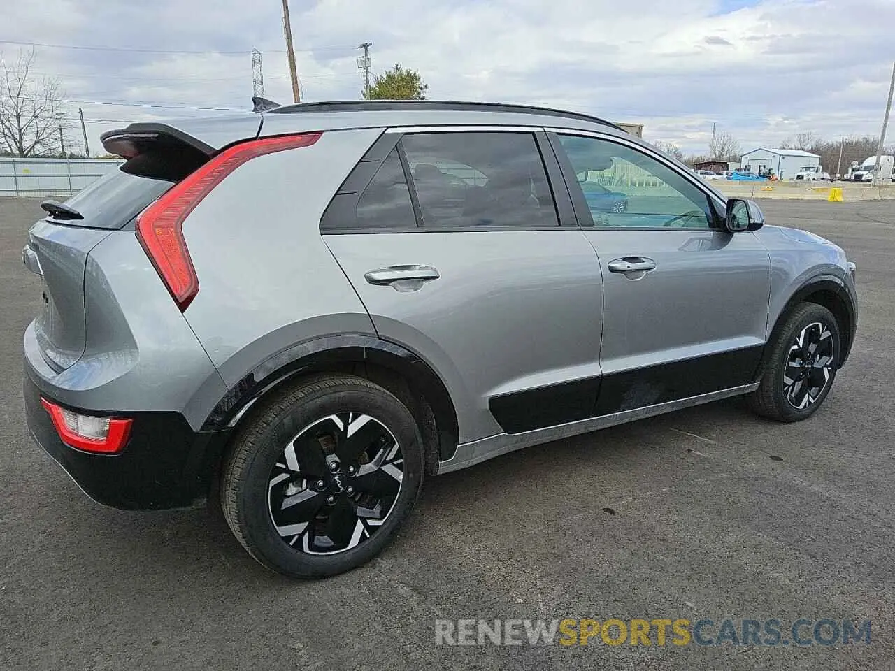 3 Photograph of a damaged car KNDCR3L13P5073479 KIA NIRO WIND 2023