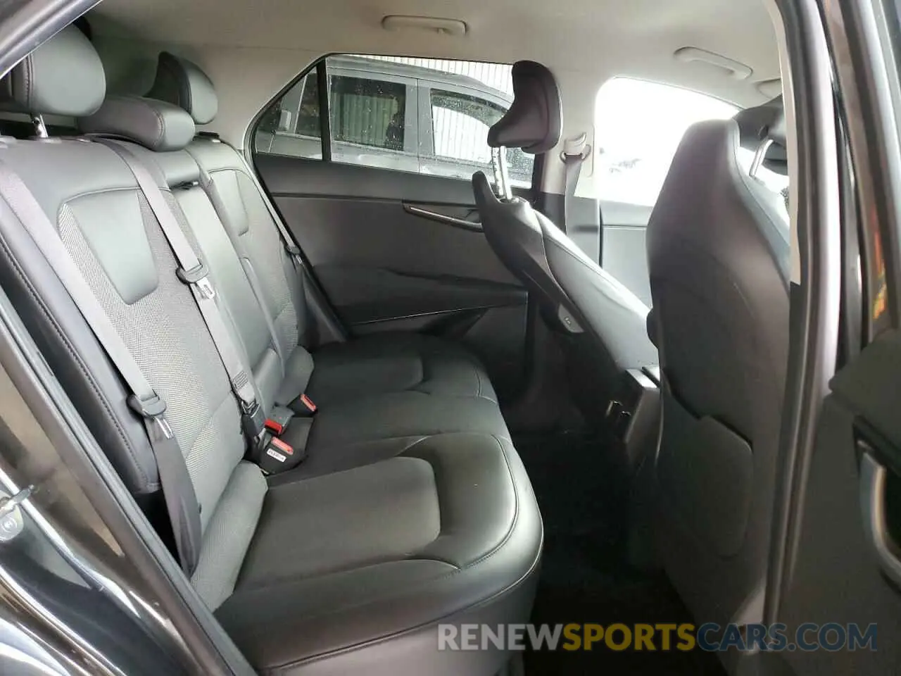 11 Photograph of a damaged car KNDCR3L14P5029801 KIA NIRO WIND 2023