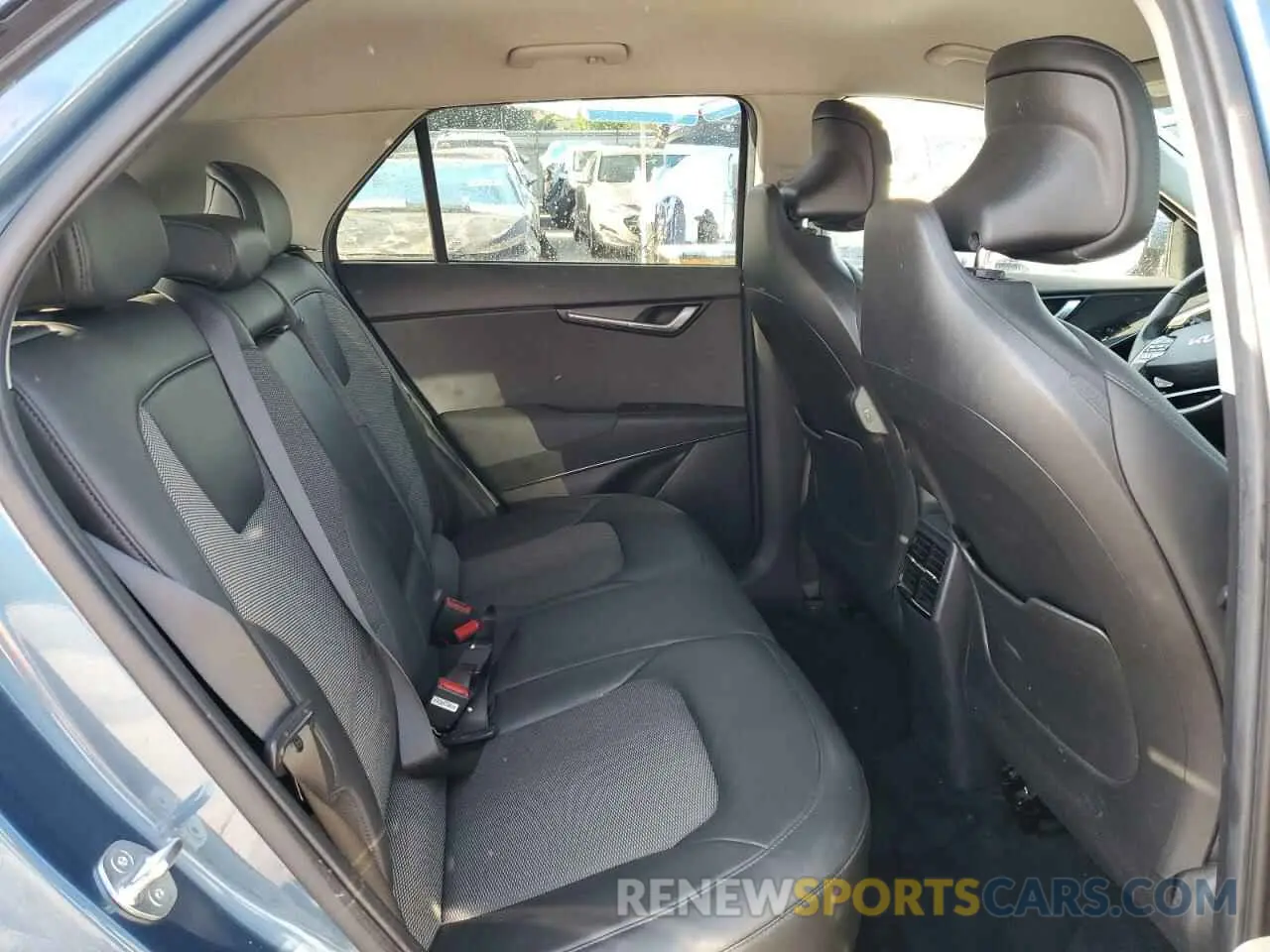 10 Photograph of a damaged car KNDCR3L15P5034098 KIA NIRO WIND 2023