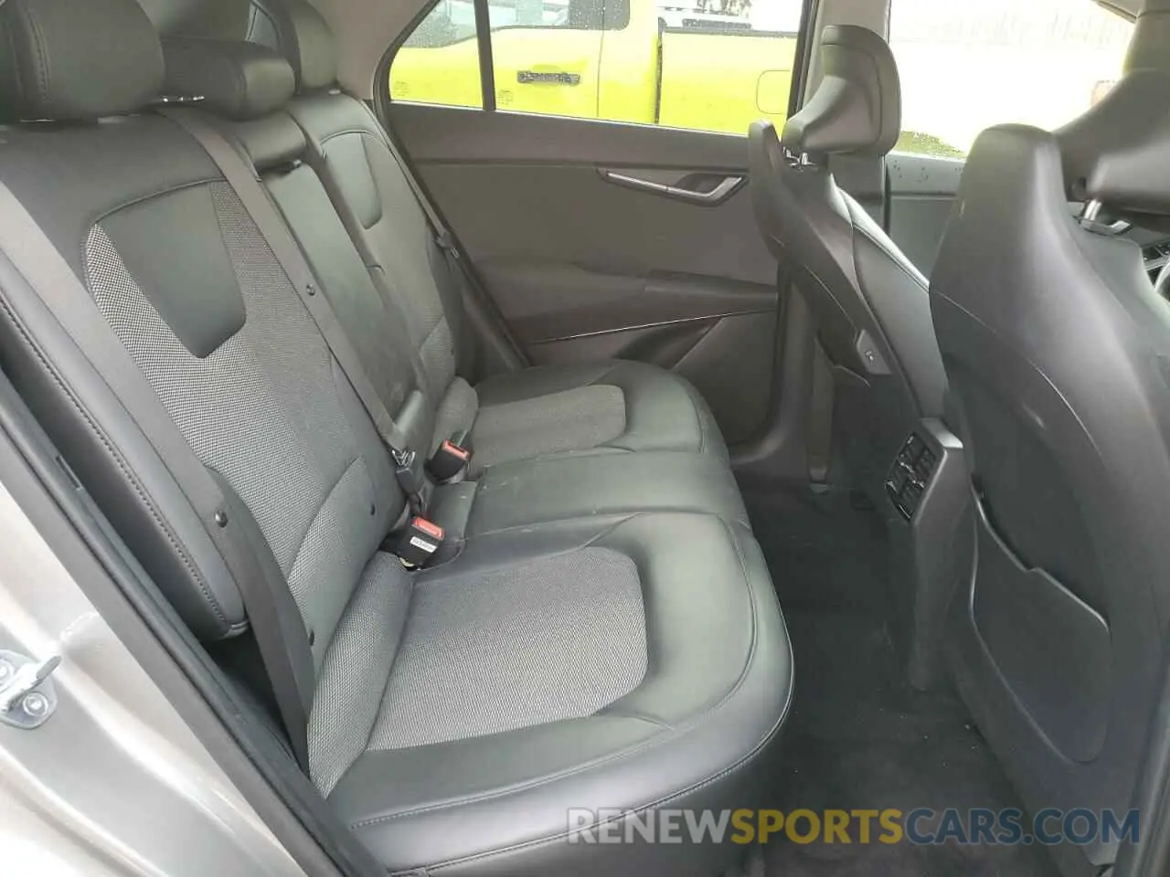 10 Photograph of a damaged car KNDCR3L16P5033560 KIA NIRO WIND 2023