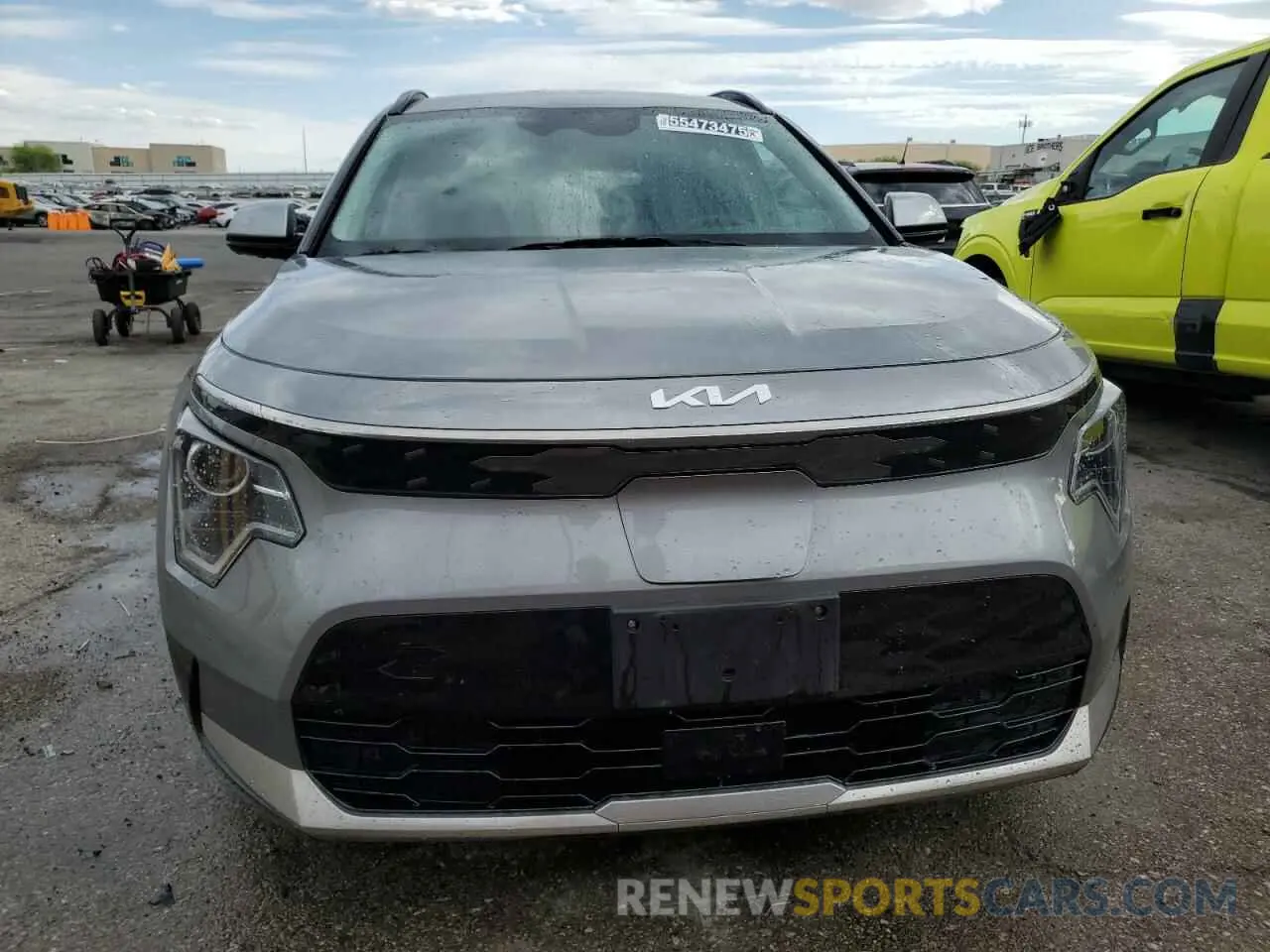 5 Photograph of a damaged car KNDCR3L16P5033560 KIA NIRO WIND 2023