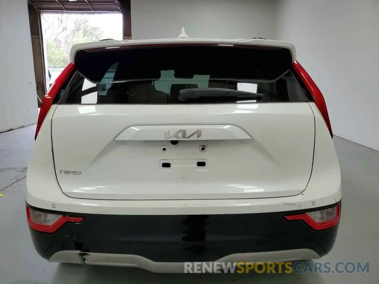 6 Photograph of a damaged car KNDCR3L16P5054750 KIA NIRO WIND 2023