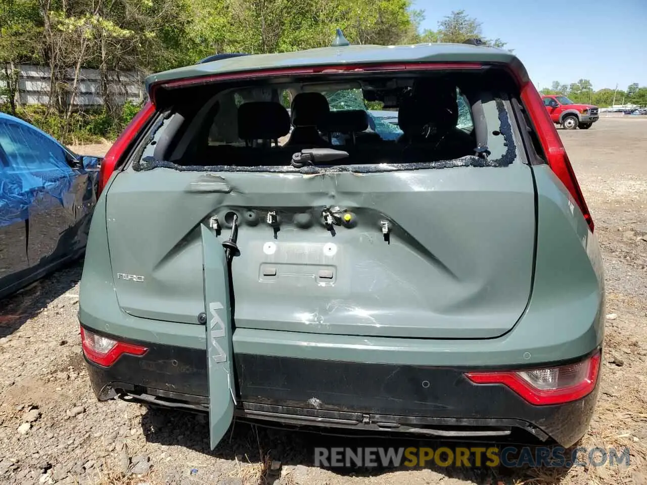 6 Photograph of a damaged car KNDCR3L16P5073833 KIA NIRO WIND 2023