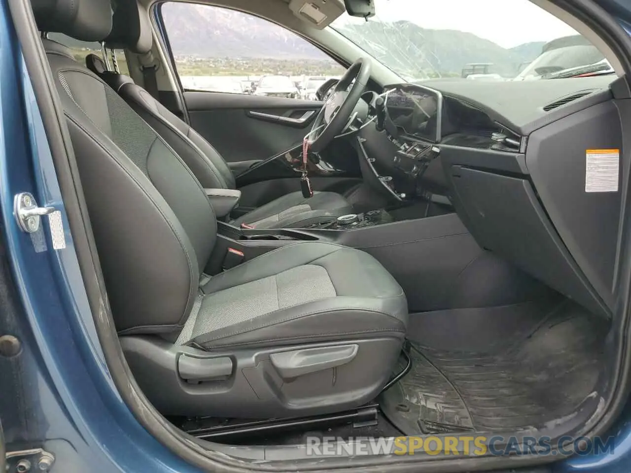 7 Photograph of a damaged car KNDCR3L17P5040680 KIA NIRO WIND 2023