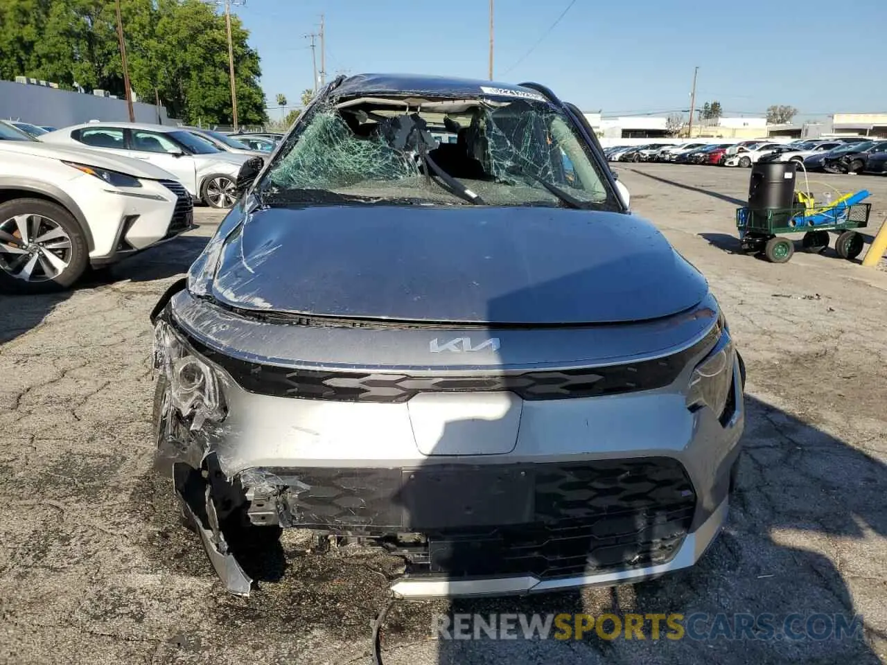 5 Photograph of a damaged car KNDCR3L18P5036573 KIA NIRO WIND 2023
