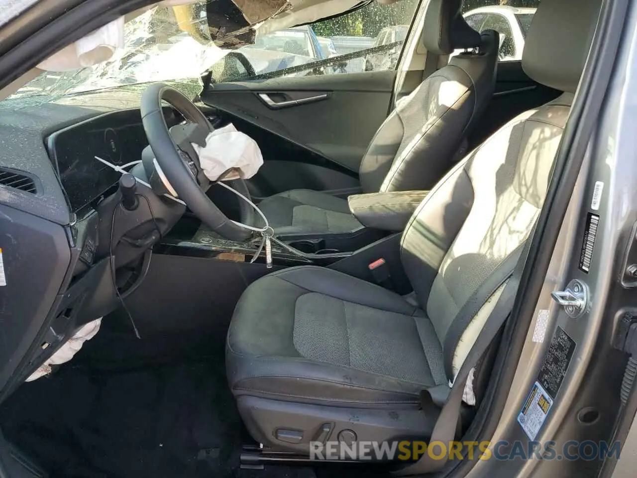 7 Photograph of a damaged car KNDCR3L18P5036573 KIA NIRO WIND 2023