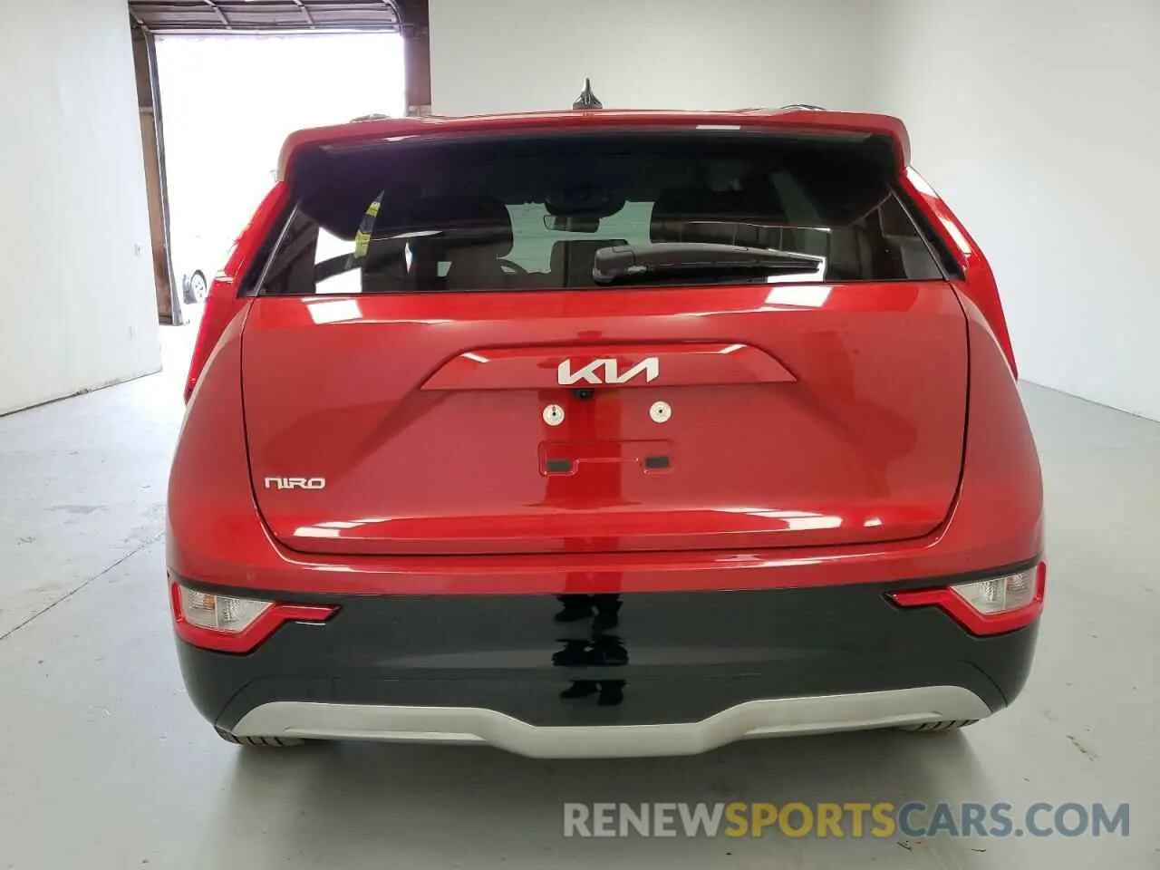 6 Photograph of a damaged car KNDCR3L19P5026425 KIA NIRO WIND 2023