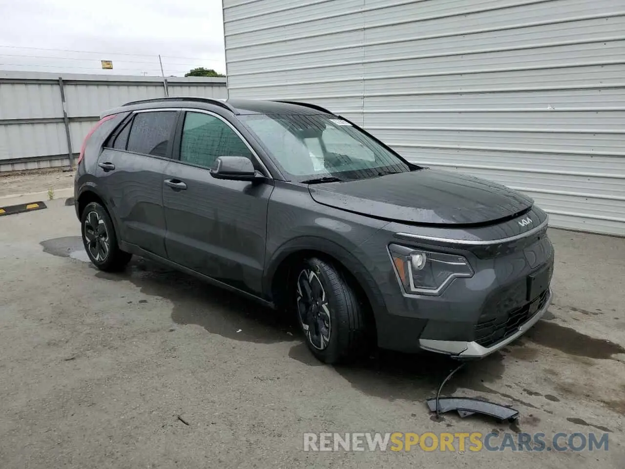 4 Photograph of a damaged car KNDCR3L1XP5033397 KIA NIRO WIND 2023