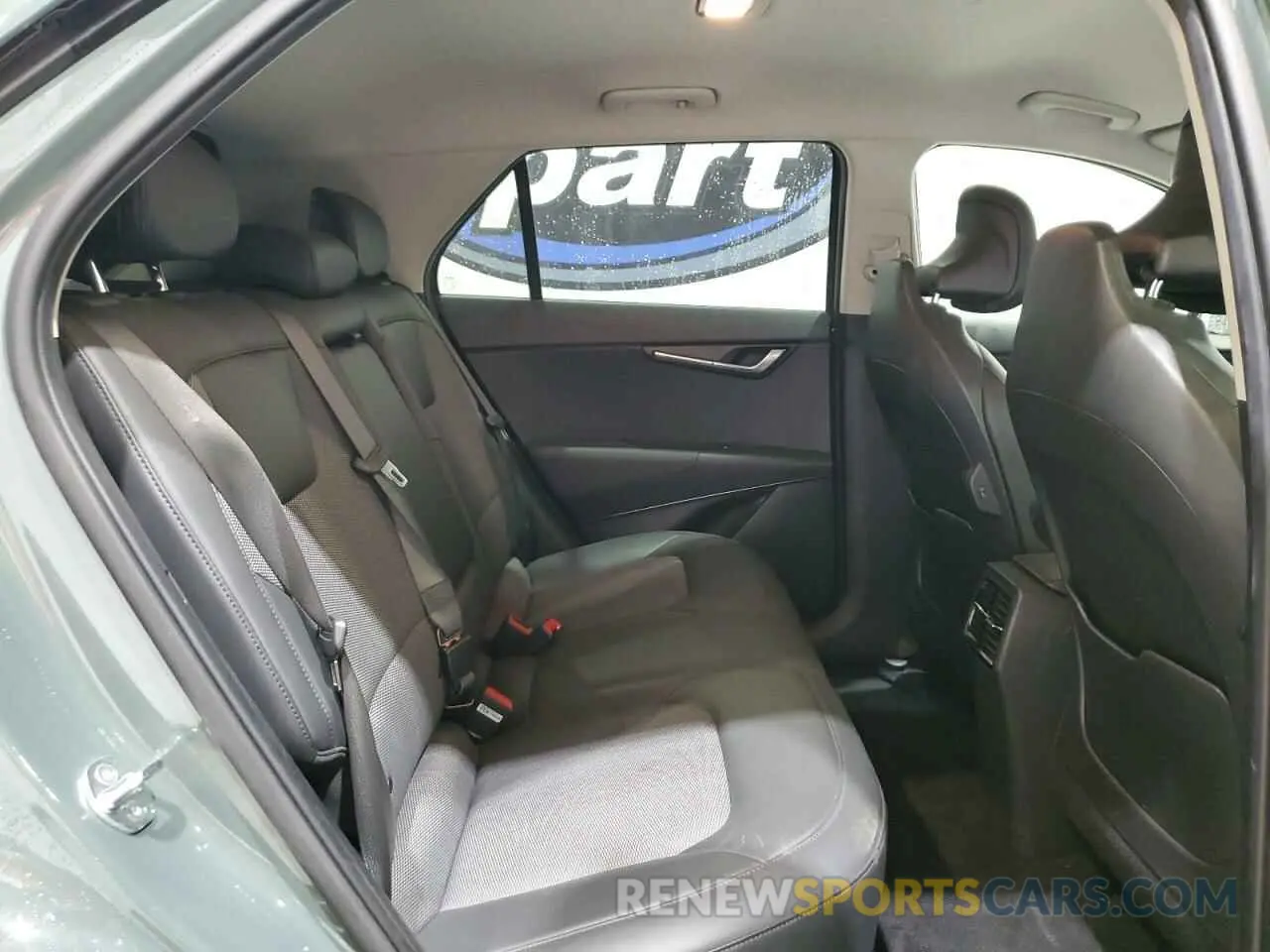 11 Photograph of a damaged car KNDCR3L1XP5036221 KIA NIRO WIND 2023