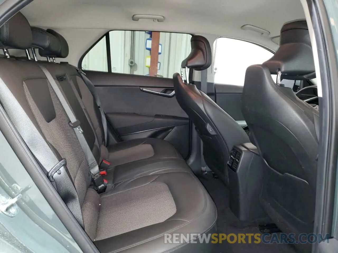 11 Photograph of a damaged car KNDCR3L1XP5046330 KIA NIRO WIND 2023