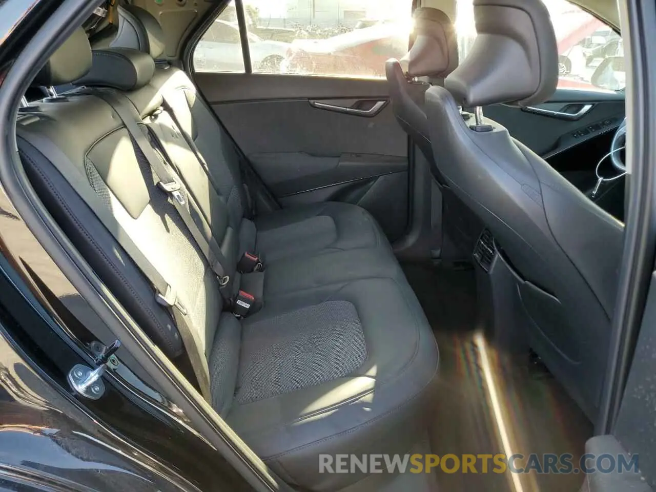 12 Photograph of a damaged car KNDCR3L10R5092199 KIA NIRO WIND 2024
