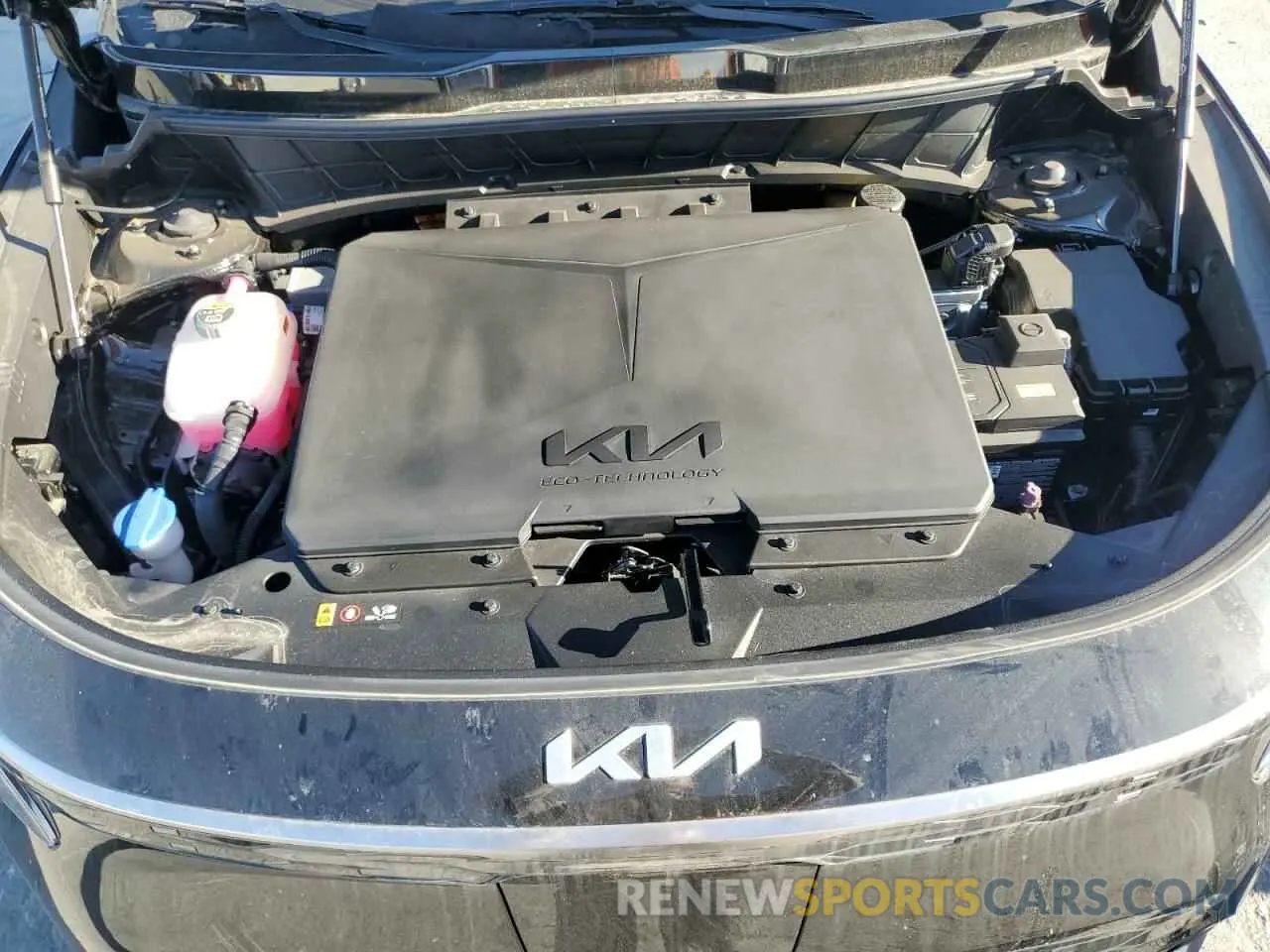 14 Photograph of a damaged car KNDCR3L10R5092199 KIA NIRO WIND 2024