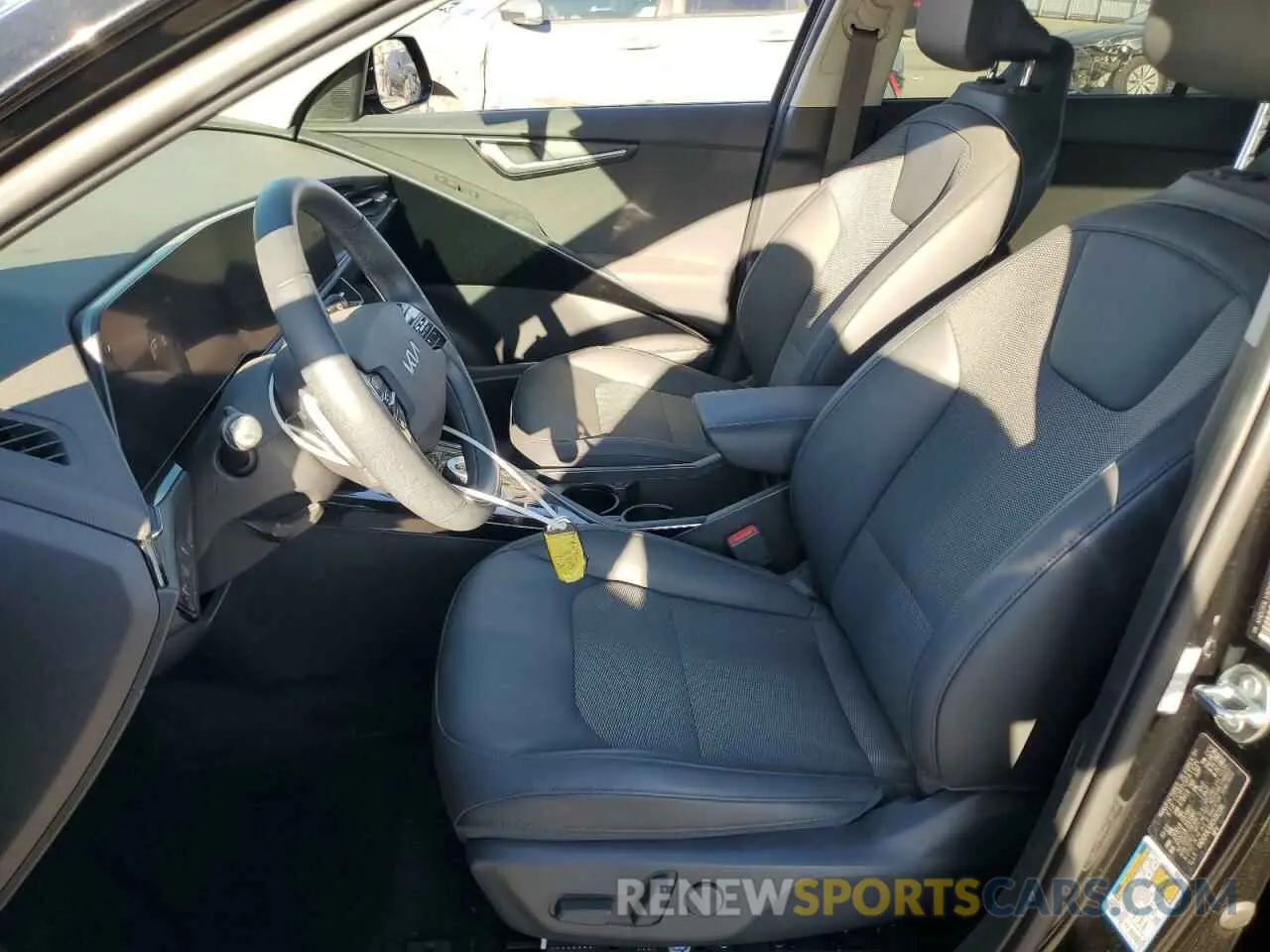 7 Photograph of a damaged car KNDCR3L10R5092199 KIA NIRO WIND 2024