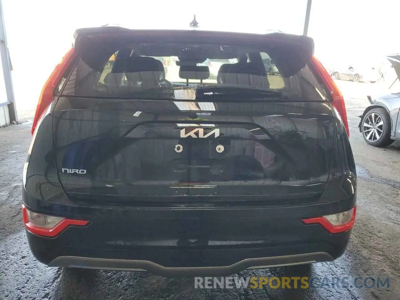 6 Photograph of a damaged car KNDCR3L10R5101614 KIA NIRO WIND 2024