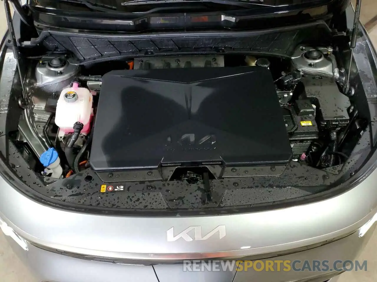 11 Photograph of a damaged car KNDCR3L10R5112144 KIA NIRO WIND 2024
