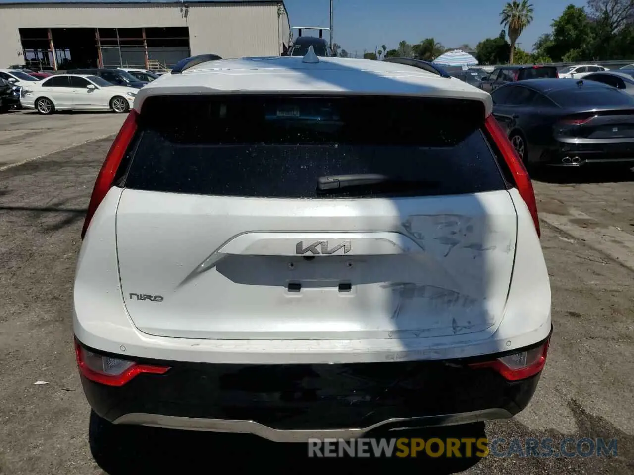 6 Photograph of a damaged car KNDCR3L10R5126173 KIA NIRO WIND 2024