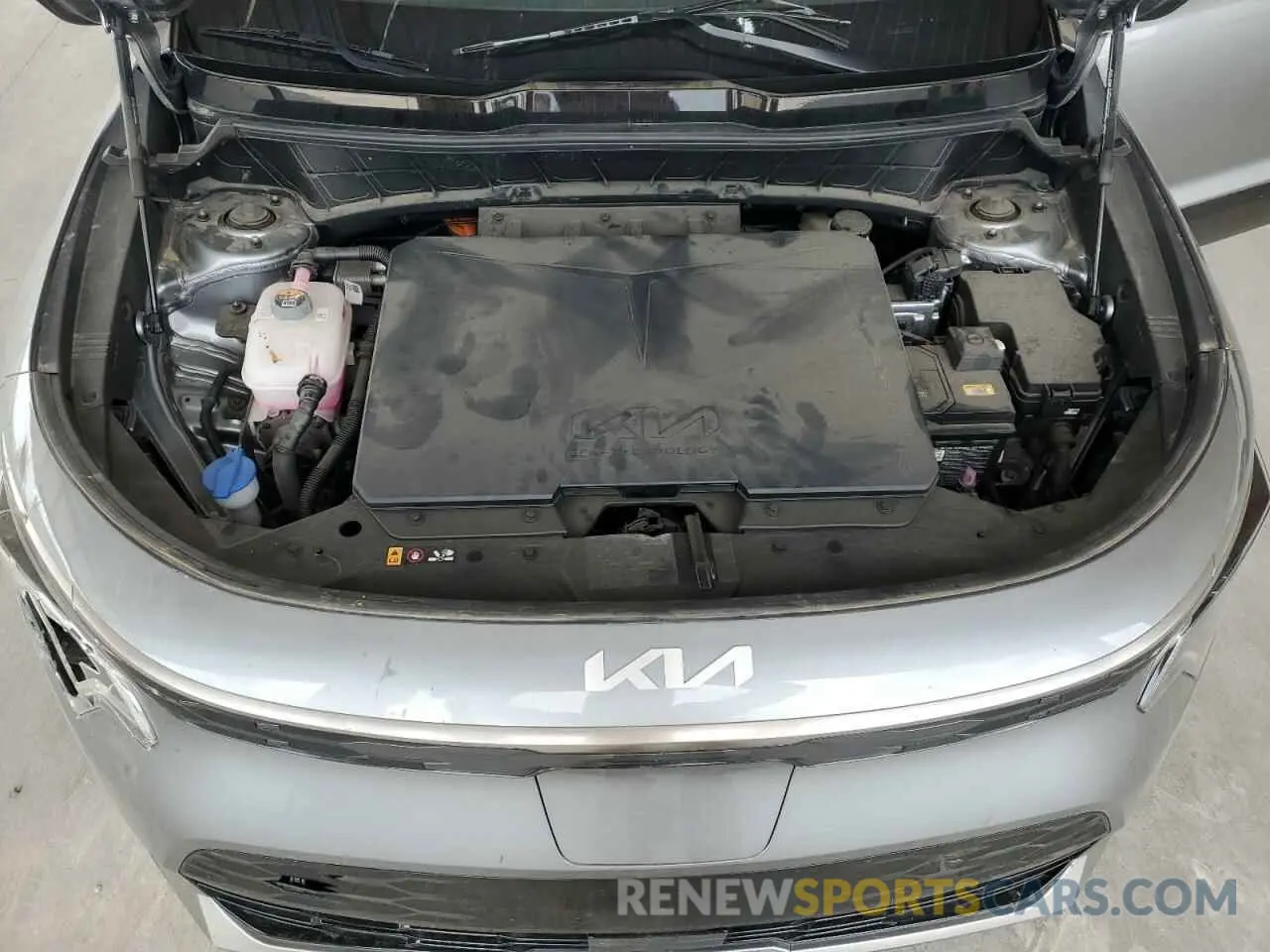 12 Photograph of a damaged car KNDCR3L11R5080823 KIA NIRO WIND 2024