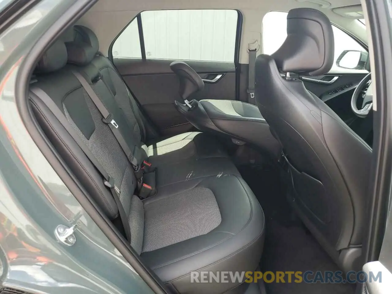 11 Photograph of a damaged car KNDCR3L11R5121080 KIA NIRO WIND 2024