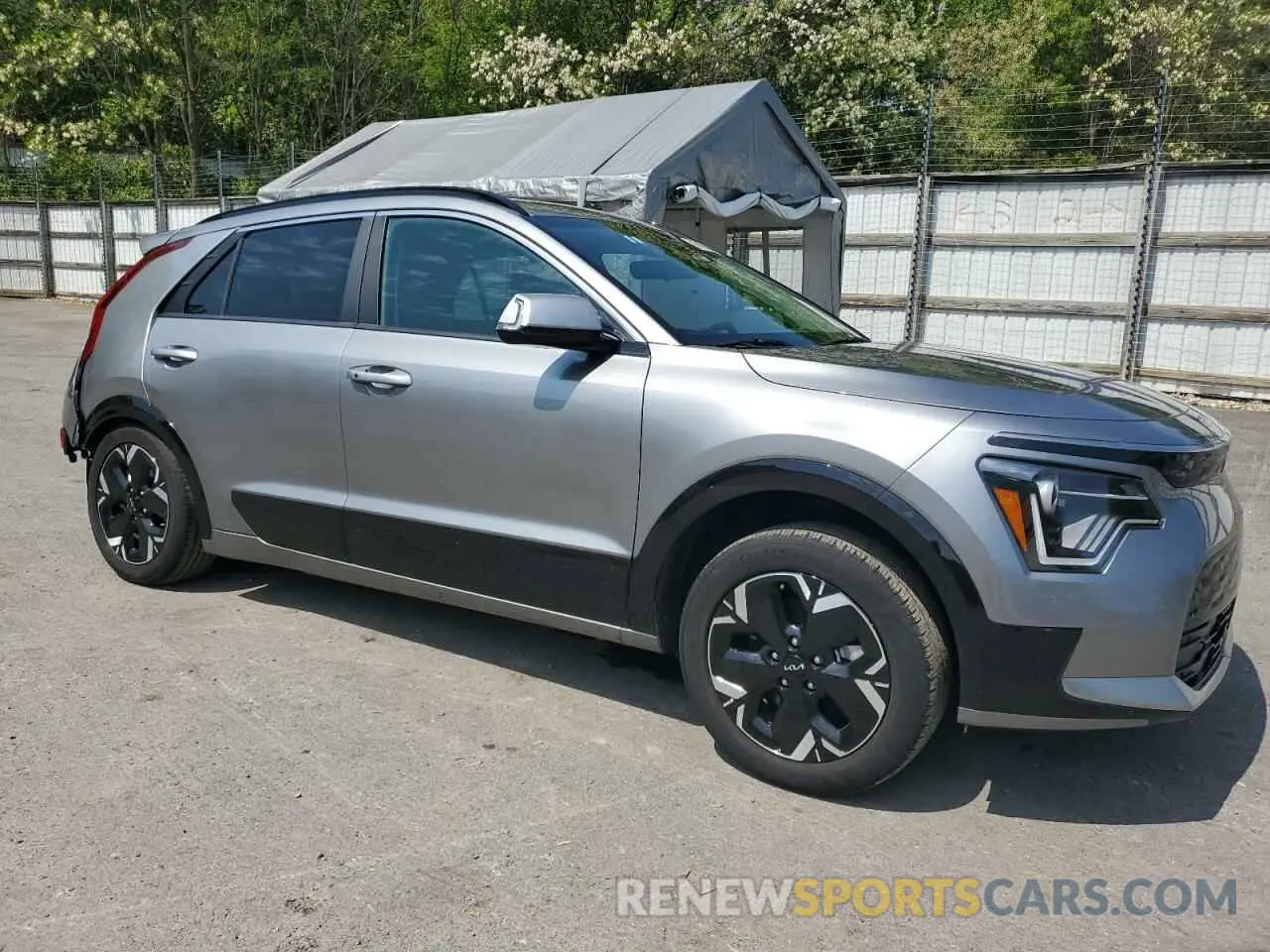 4 Photograph of a damaged car KNDCR3L11R5121869 KIA NIRO WIND 2024