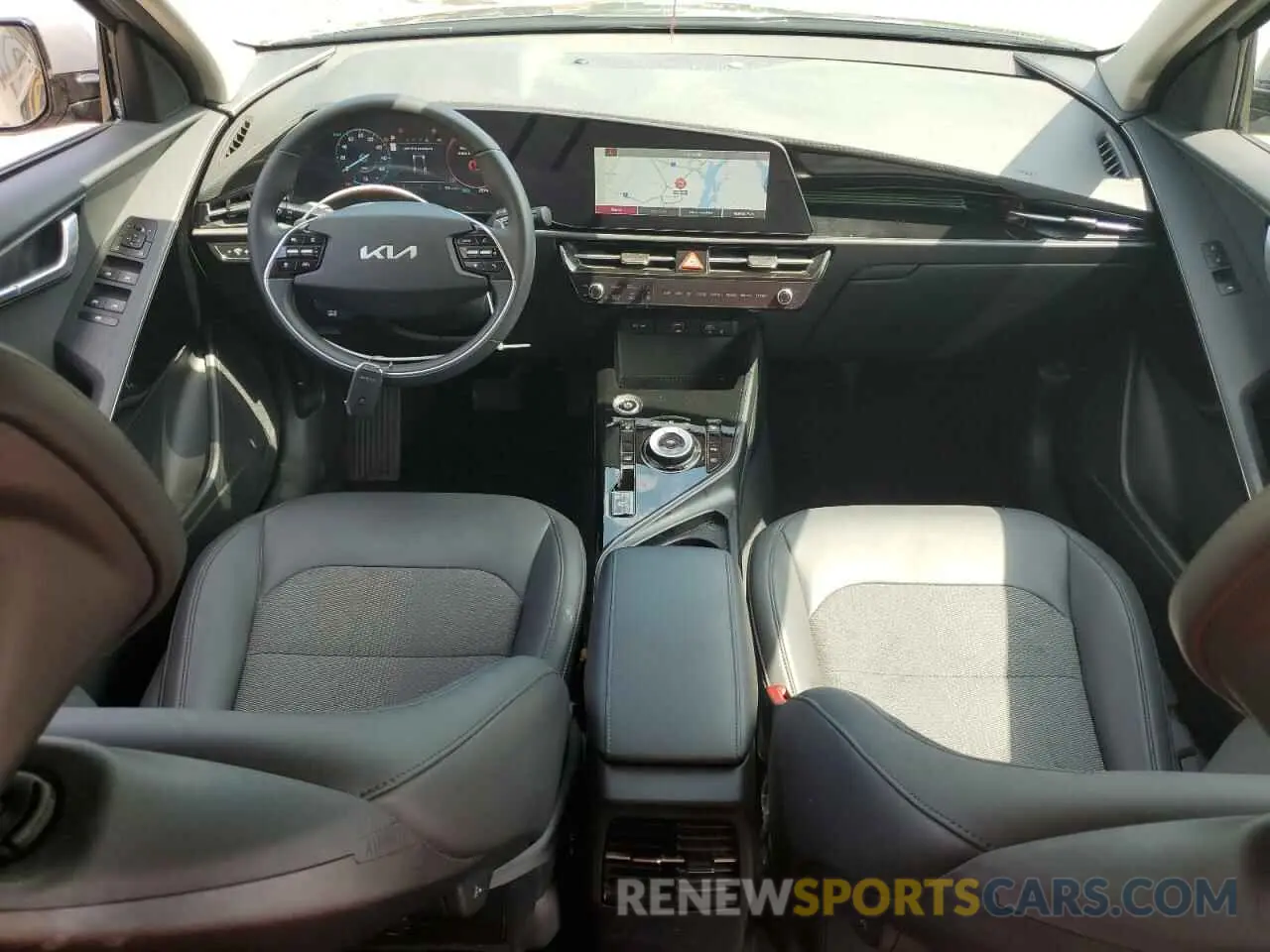 8 Photograph of a damaged car KNDCR3L11R5121869 KIA NIRO WIND 2024