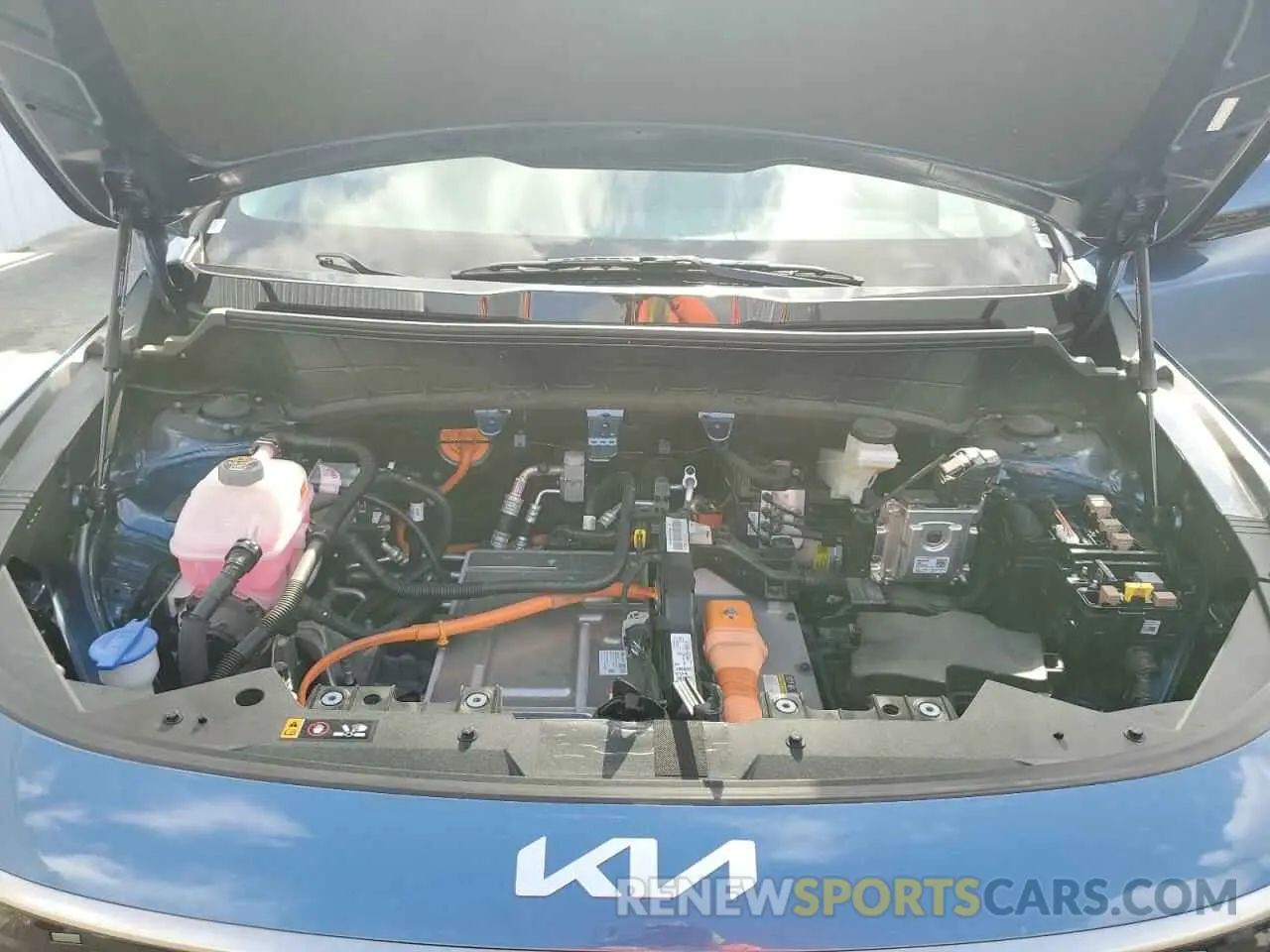 12 Photograph of a damaged car KNDCR3L12R5095041 KIA NIRO WIND 2024