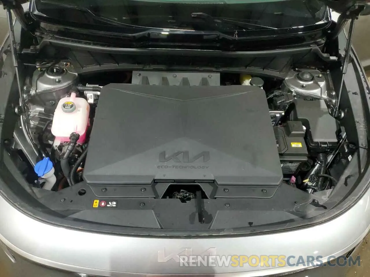 12 Photograph of a damaged car KNDCR3L12R5116227 KIA NIRO WIND 2024