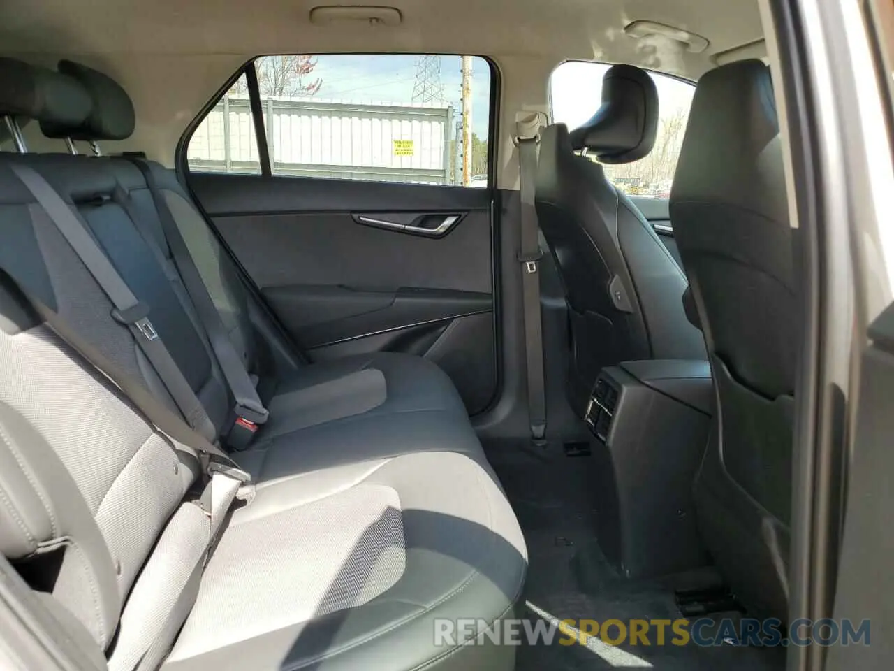 11 Photograph of a damaged car KNDCR3L13R5111358 KIA NIRO WIND 2024