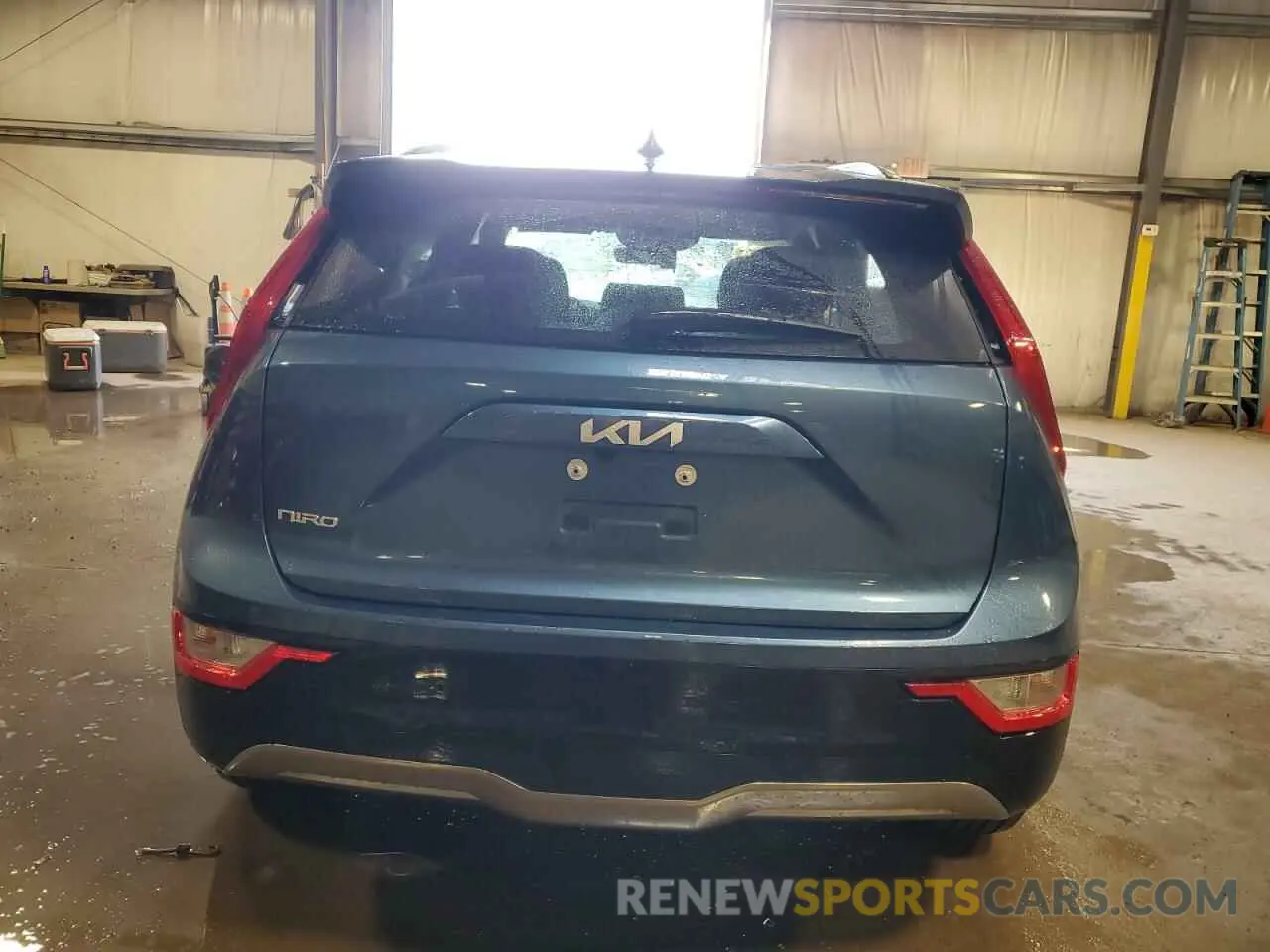 6 Photograph of a damaged car KNDCR3L13R5116155 KIA NIRO WIND 2024