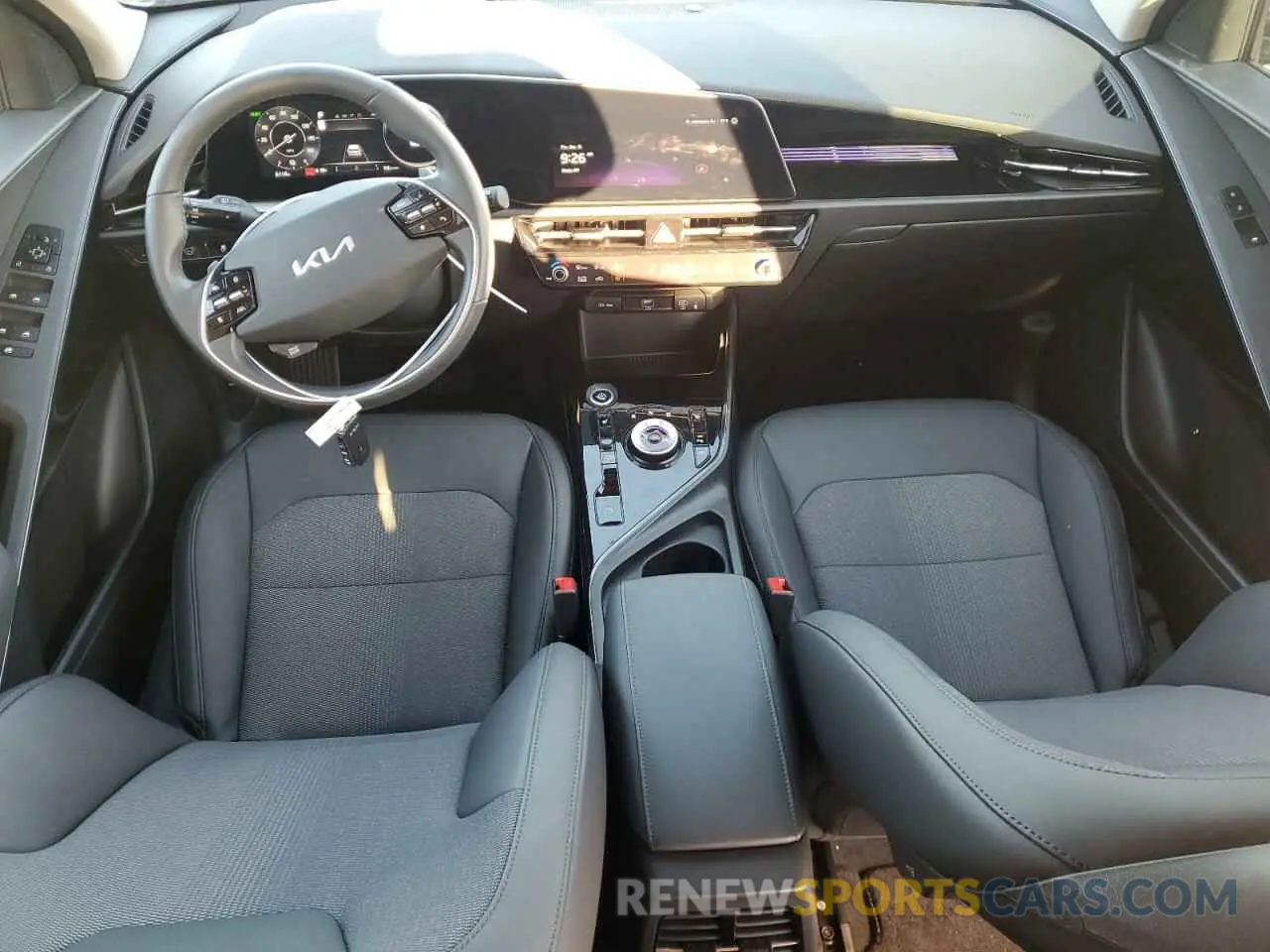8 Photograph of a damaged car KNDCR3L13R5129116 KIA NIRO WIND 2024