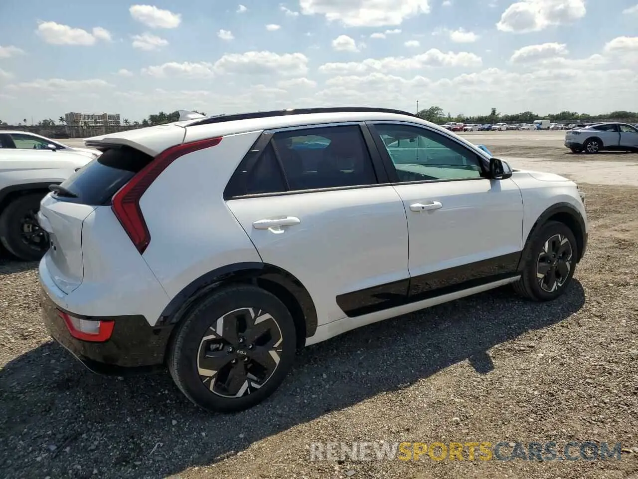 3 Photograph of a damaged car KNDCR3L14R5098698 KIA NIRO WIND 2024