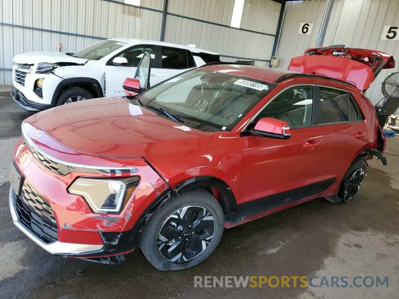 1 Photograph of a damaged car KNDCR3L14R5108405 KIA NIRO WIND 2024