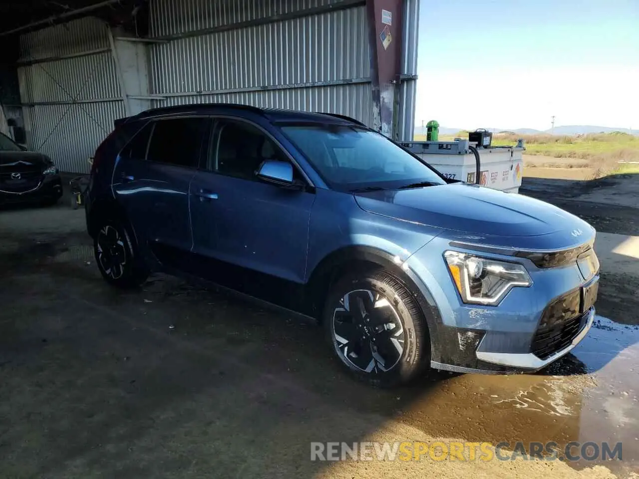 4 Photograph of a damaged car KNDCR3L14R5120974 KIA NIRO WIND 2024