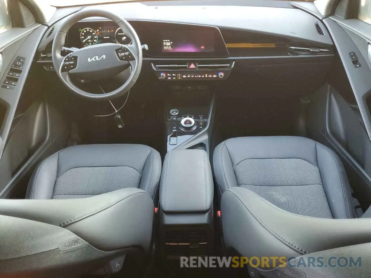 8 Photograph of a damaged car KNDCR3L14R5120974 KIA NIRO WIND 2024