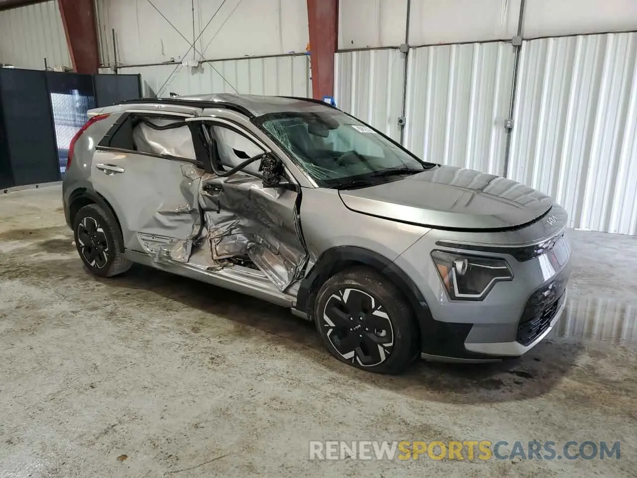 4 Photograph of a damaged car KNDCR3L15R5094319 KIA NIRO WIND 2024