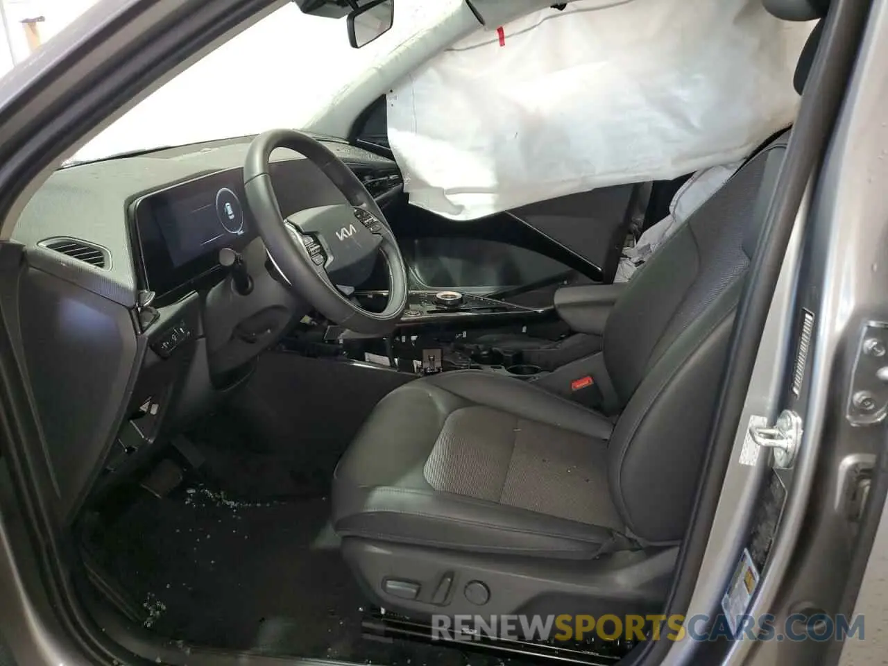 7 Photograph of a damaged car KNDCR3L15R5094319 KIA NIRO WIND 2024