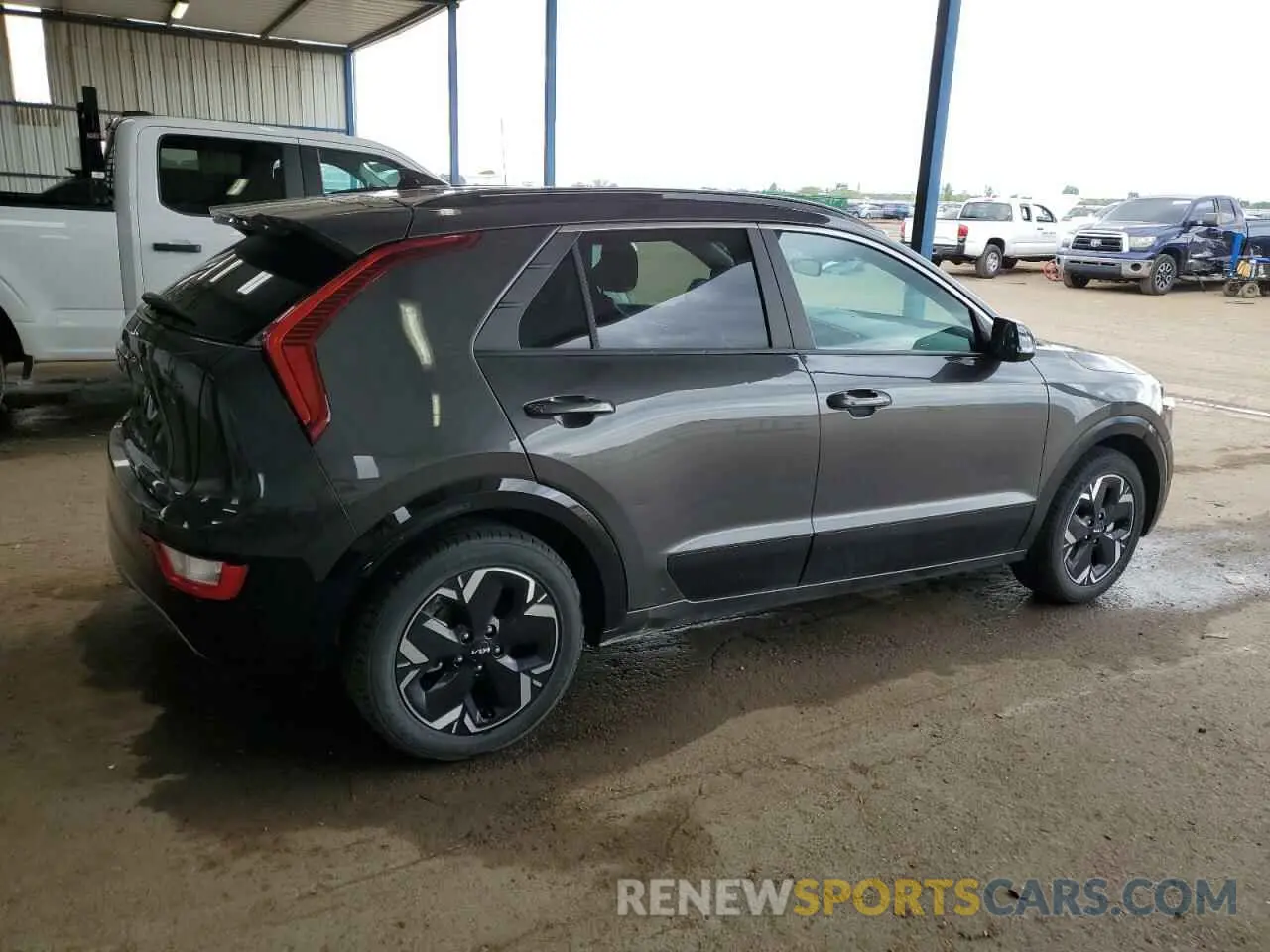 3 Photograph of a damaged car KNDCR3L15R5108512 KIA NIRO WIND 2024